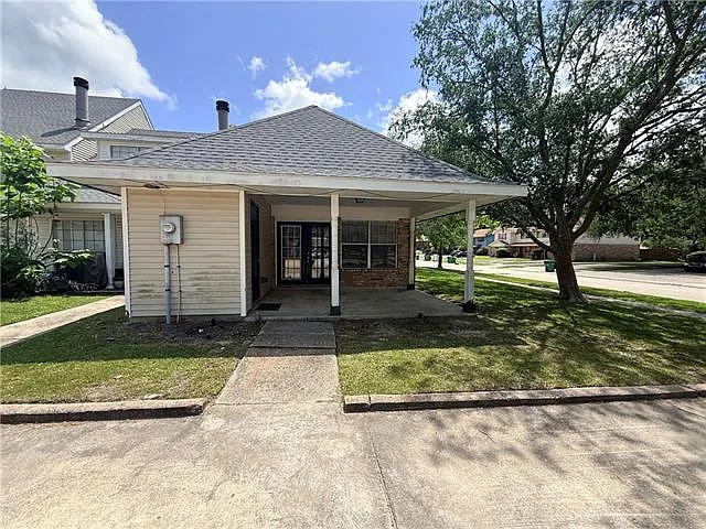1500 Richmond Dr — Photo 12