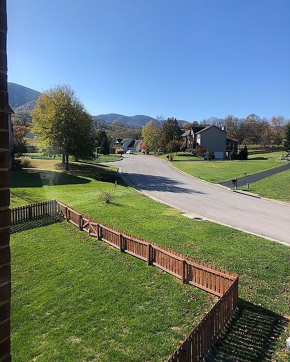 2nd image of 6001 Monet Dr