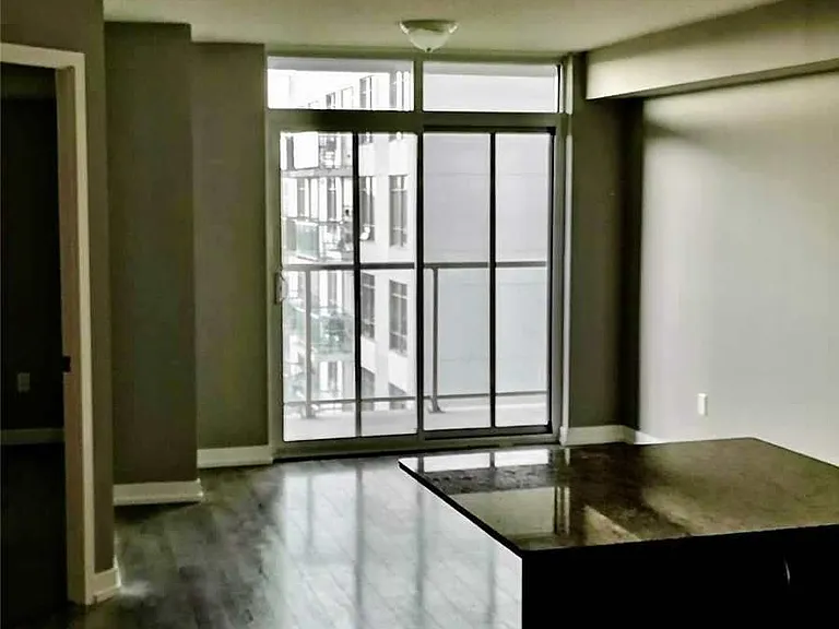 816 Lansdowne Ave #709 — Photo 4