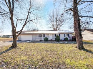 107 Linden St, Marshall, IL