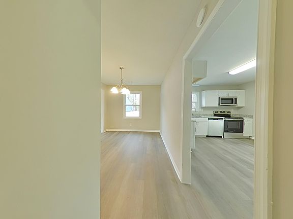 2nd image of 43 Redbud Ct