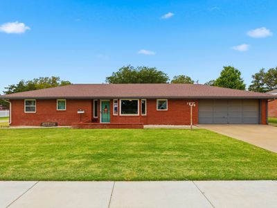 1215 S Grand Ave, Cherokee, OK, 73728