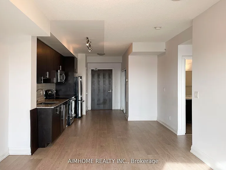 7161 Yonge St #2028 — Photo 10