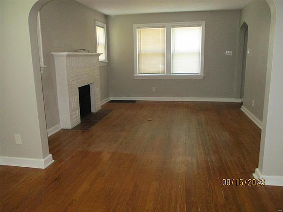 4th image of 1333 Sheridan Dr