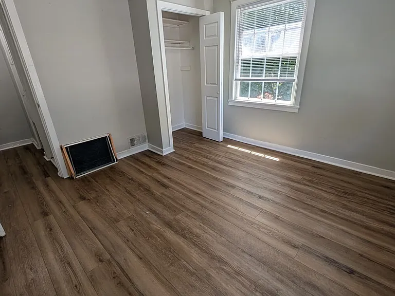30 Hilltop Rd #2R — Photo 6