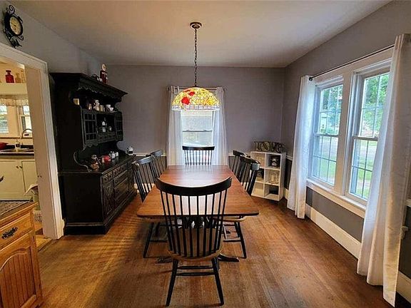 5th image of 311 Franklin St