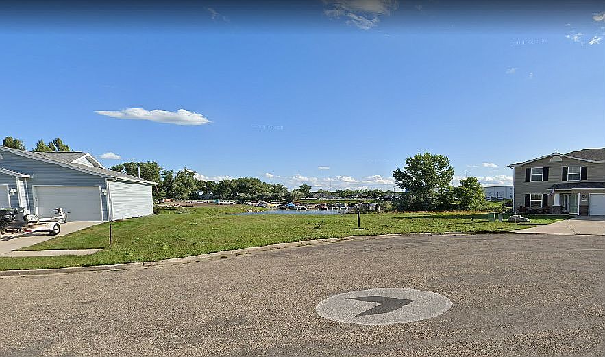 1st image of 2407 Bayview Ct SE