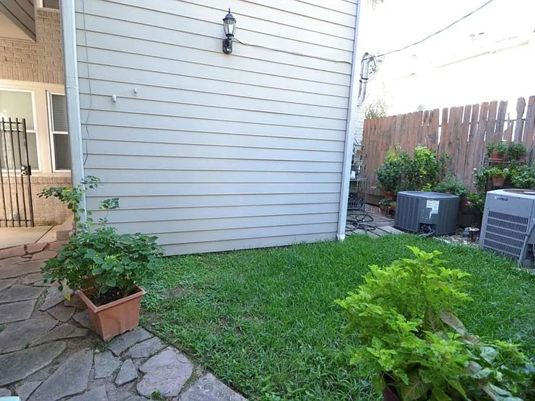 1505 McDuffie St — Photo 32