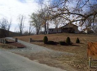 176 Fishing Creek Rd, Falmouth, KY 41040