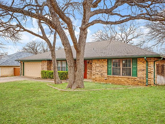 2nd image of 6619 Saddle Ridge Rd
