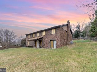 9 Water St, York, PA 17403