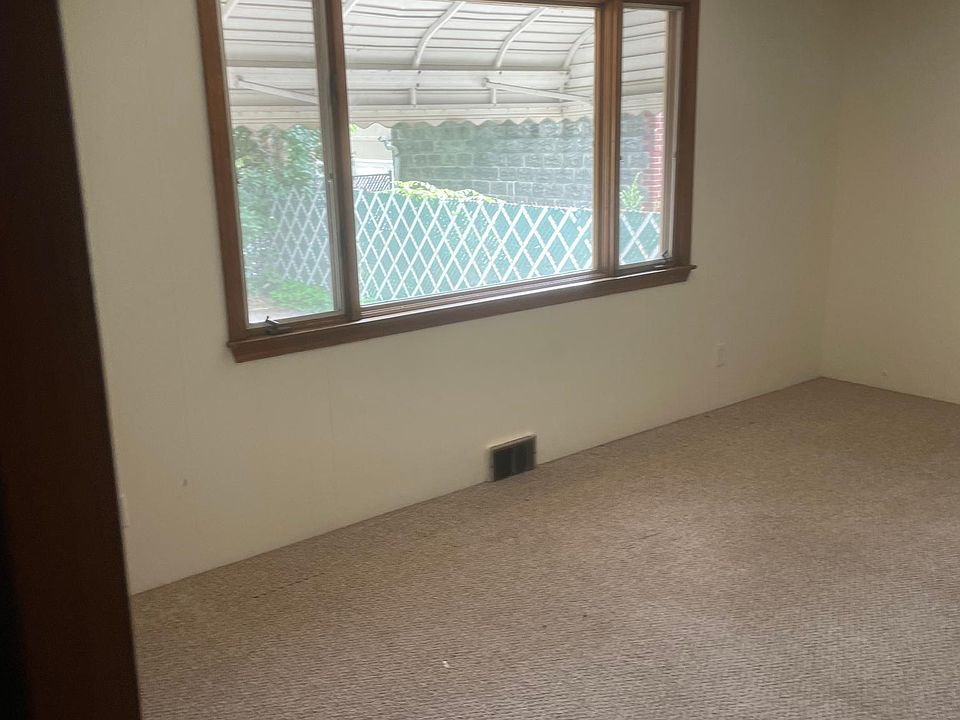 1st image of 585 Richmond Ave APT 1