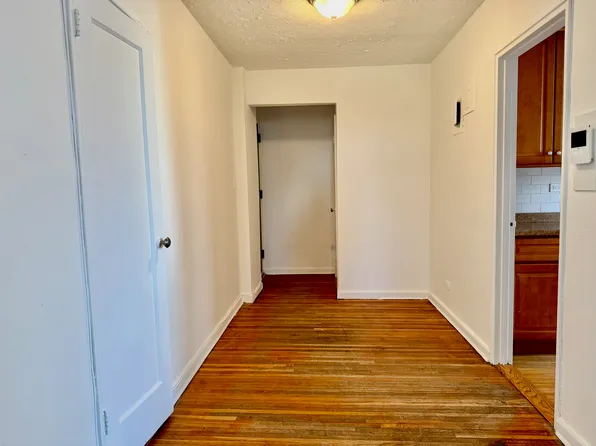 112-24 Northern Boulevard image 8 of 29