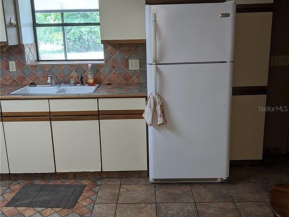 5th image of 3635 N Highway 19a #B