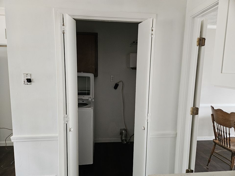 1st image of 2201 Brookfield Cir