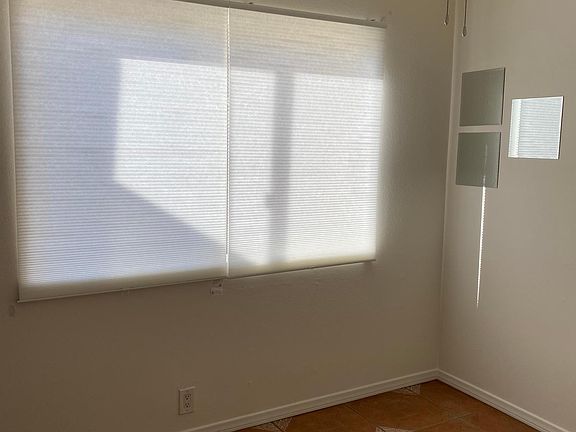 4th image of 251 W Dryden St APT 28