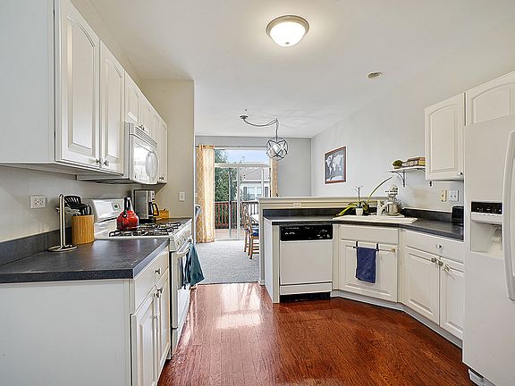 5th image of 55 Tanglewood Dr Unit 55