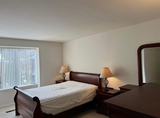 3694 Persimmon Cir, Fairfax, VA 22031