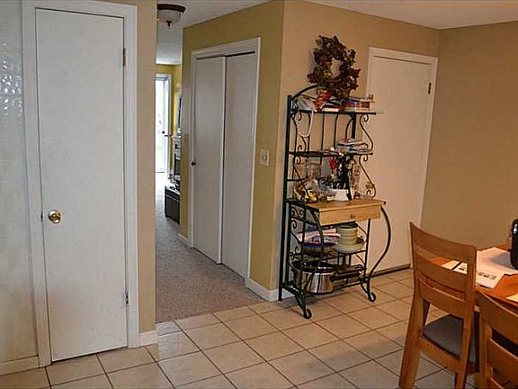 5th image of 47 Morgan Ave APT 30