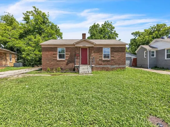 208 E Lockheed Dr, Midwest City, OK 73110