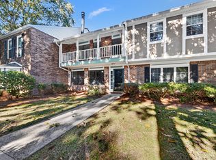 2943 Cathedral Ln, Charleston, SC 29414