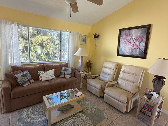 2nd image of 334 Beach Park Ln #V130