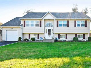 112 Olive St, Huntington Station, NY 11746