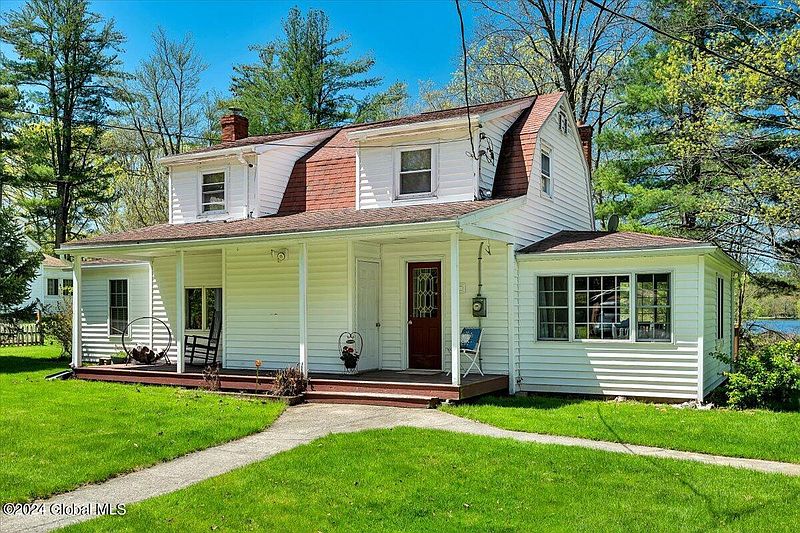 3rd image of 13 Avenue A