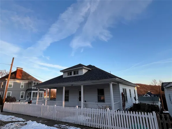 1002 Tennessee St, Louisiana, MO 63353