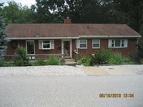 2nd image of 1534 Autumn Rd