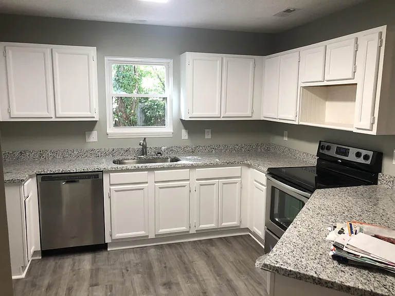 3700 Sandberry Dr — Photo 3