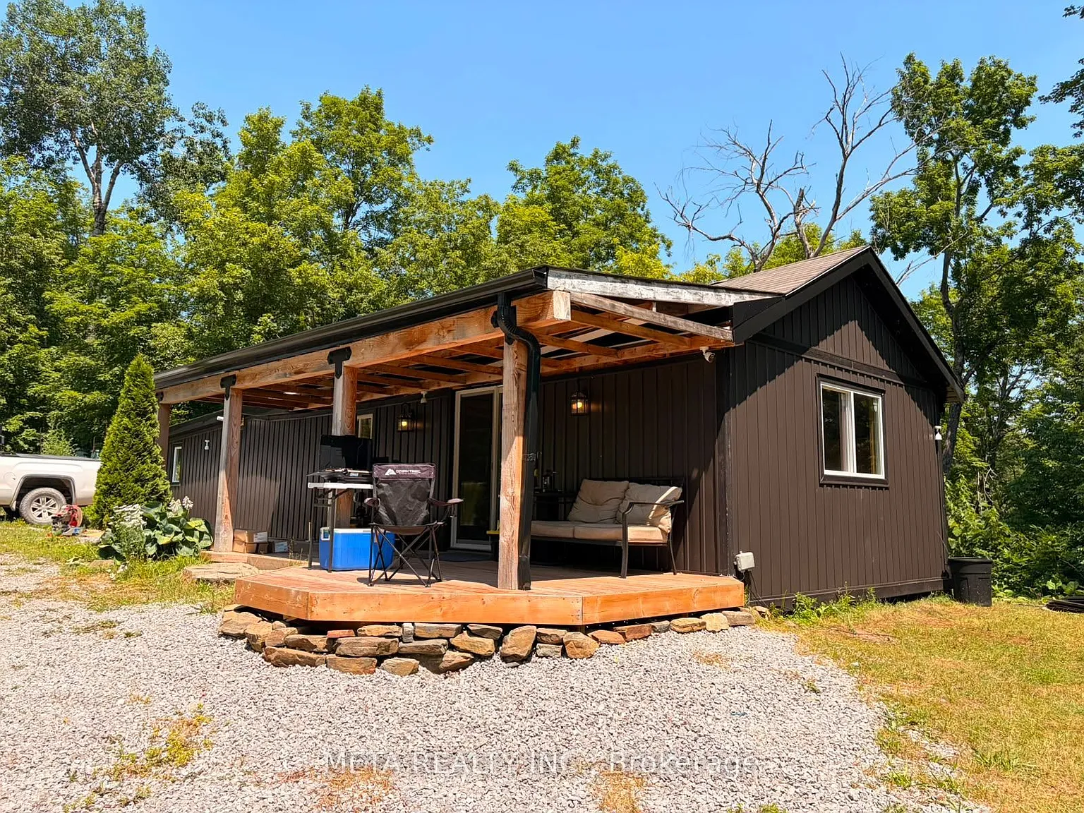 2 bed, $1,900 — Photo 1