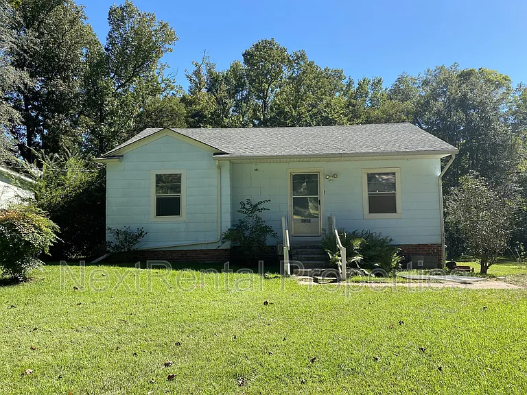 2858 Fairhill Dr — Photo 1