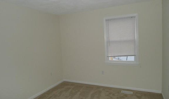 5th image of 20 Twin Brooks Cir