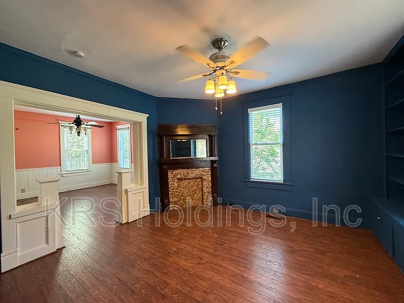 Building Photo - 1110 Park Ave #23324