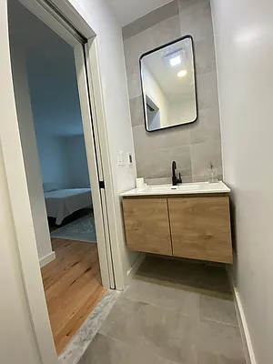 Rented by Muktar Barnes Umi | media 8