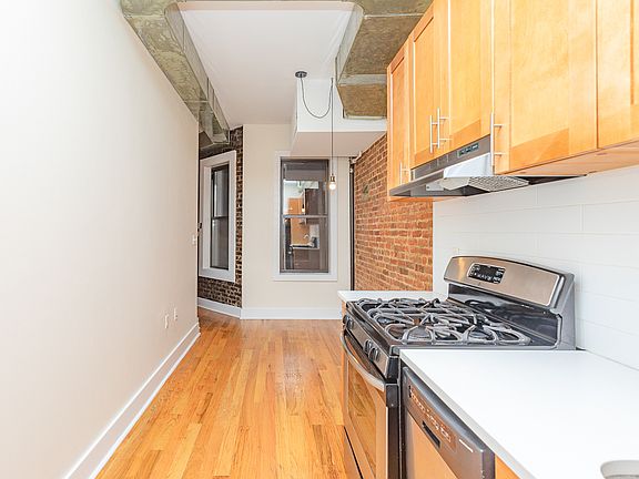 2nd image of 236 Irving Ave #1C