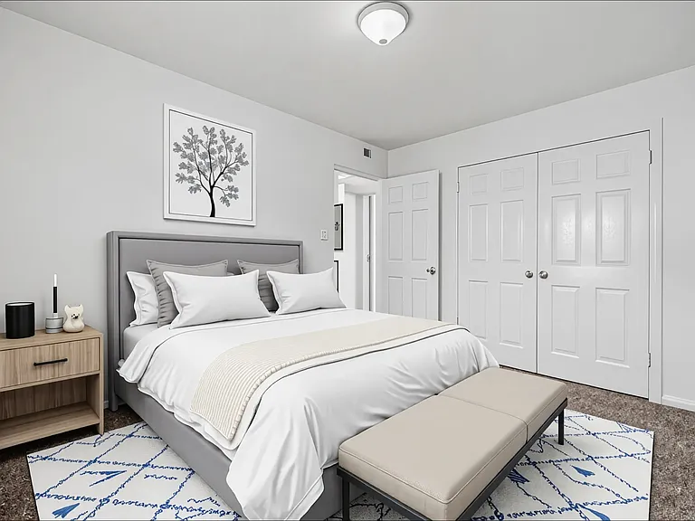 2607 Cedarhurst Dr #E — Photo 2