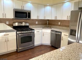 210 Irving Pl, Basking Ridge, NJ 07920