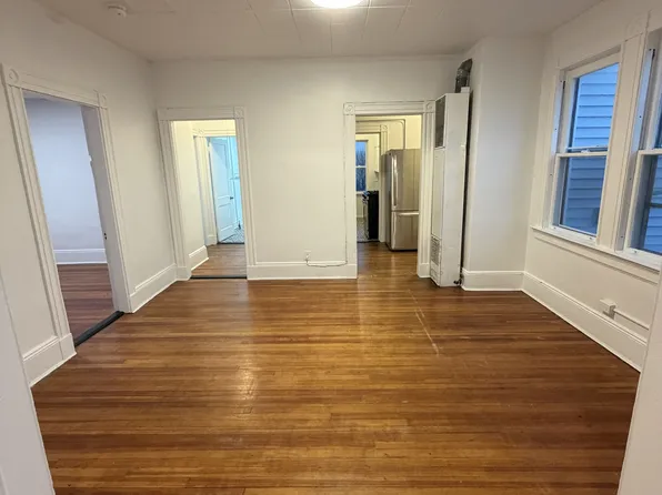 1566-1570 Acushnet Ave, New Bedford, MA