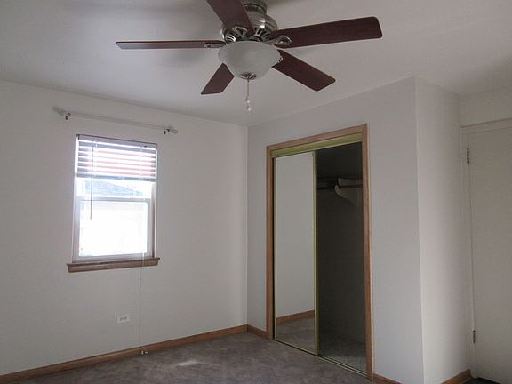 4th image of 2715 S Lombard Ave #1