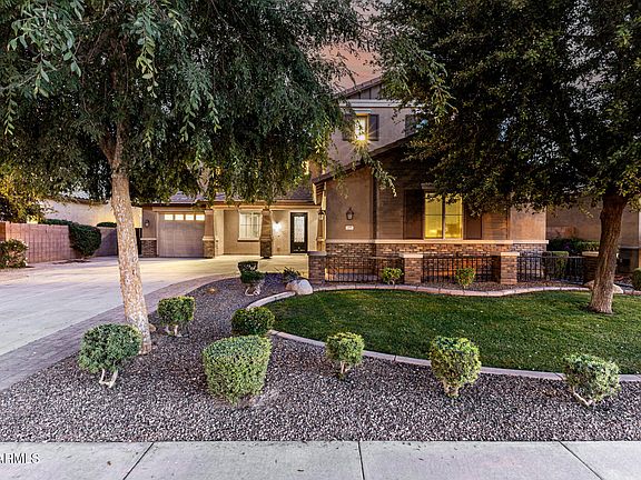 3rd image of 2491 E PENEDES Drive