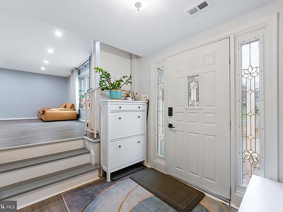 4th image of 416 Emerson Rd