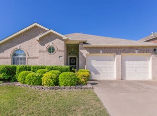 8333 Island Cir, Fort Worth, TX 76137