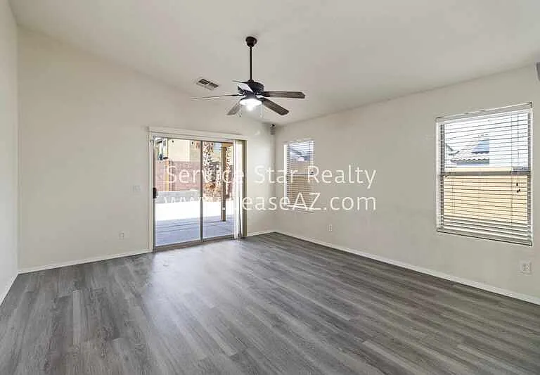 16652 W Latham St — Photo 15