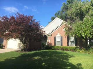 8195 Saint Johns Dr, Westland, MI 48185