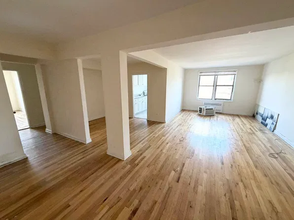 1201 Ocean Parkway image 1 of 8