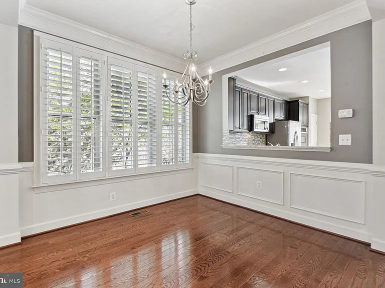 3439 Kemper Rd — Photo 13