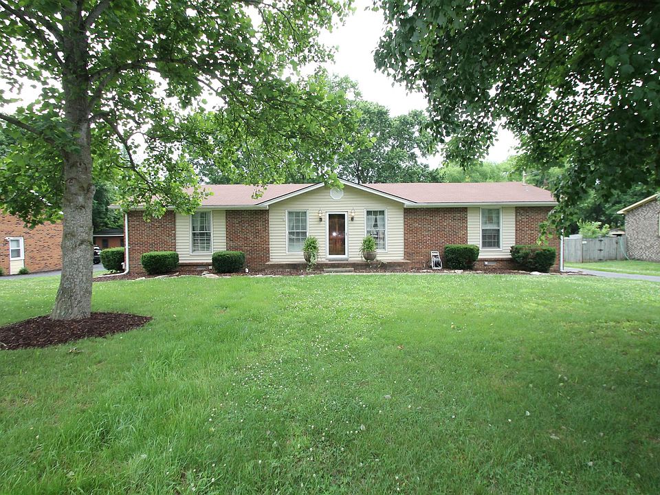 1st image of 808 Ronald Dr