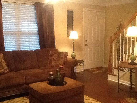 4th image of 8440 Bowsong Ln